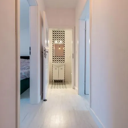 Lawendowy Zaulek شقة *